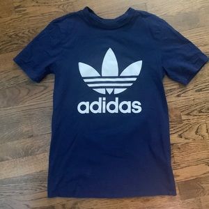 Navy blue adidas trefoil tee! In excellent condition. Worn once.